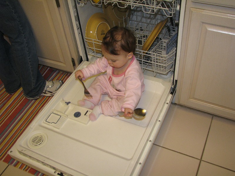 IMG_2556.JPG - Gotta practice my spoon playing for the hoe-down later tonight.