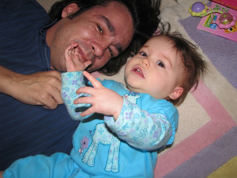 IMG_2613.JPG - Smile for the camera, Daddy!