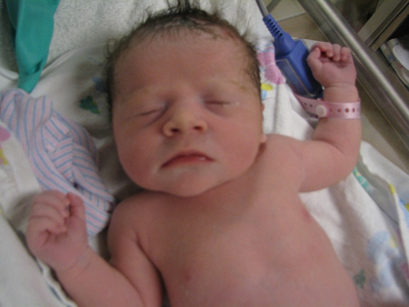 IMG_0310.JPG - Wrinkly baby Allie.