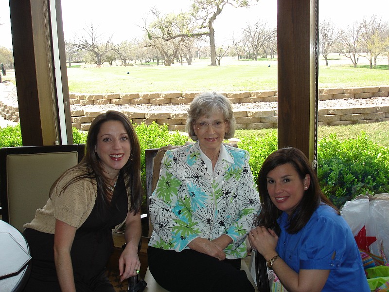 MelGrannySandi.jpg - Here's Mommy, Great Granny & my Aunt Sandi.